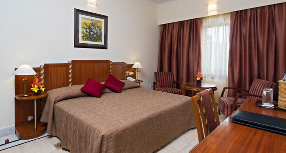 Jehan Numa Palace Hotel 5*
